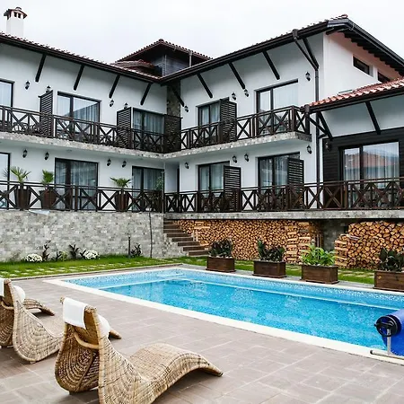 Къща за гости Einstein House &