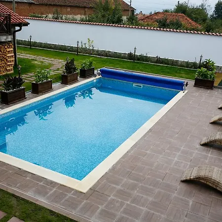 Einstein House & Spa 3*