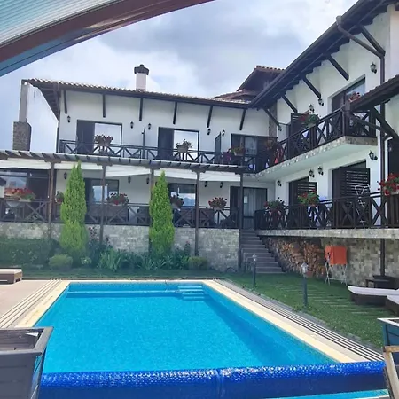 Penzion Einstein House & 3*
