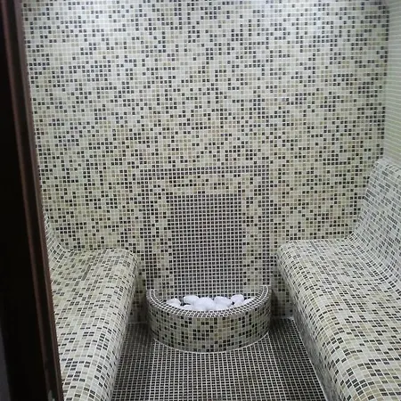 بيت ضيافة Einstein House & Spa 3*