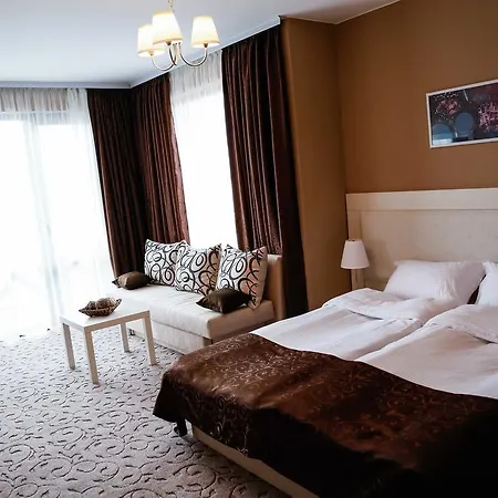 Einstein House & Spa Marchevo