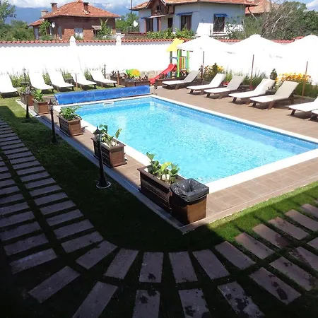 بيت ضيافة Einstein House & Spa Marchevo