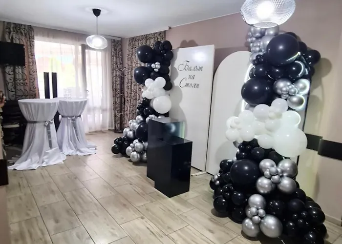 Maison d'hôtes Einstein House & Marchevo