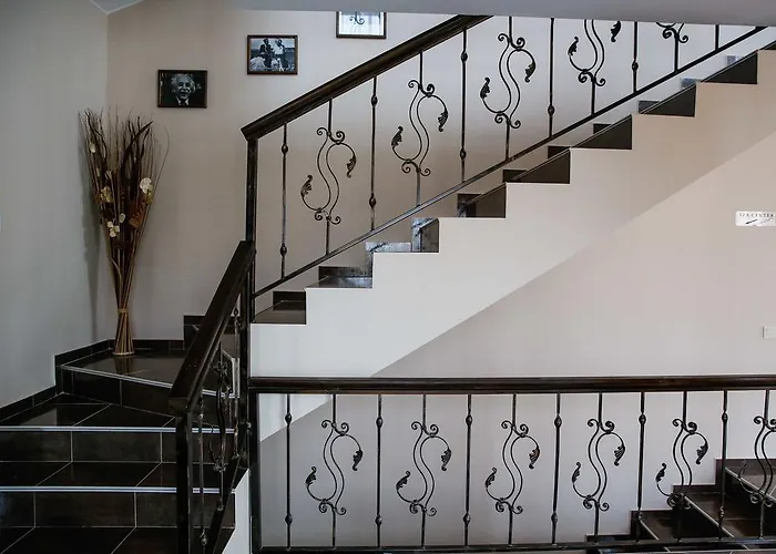 Einstein House & Marchevo