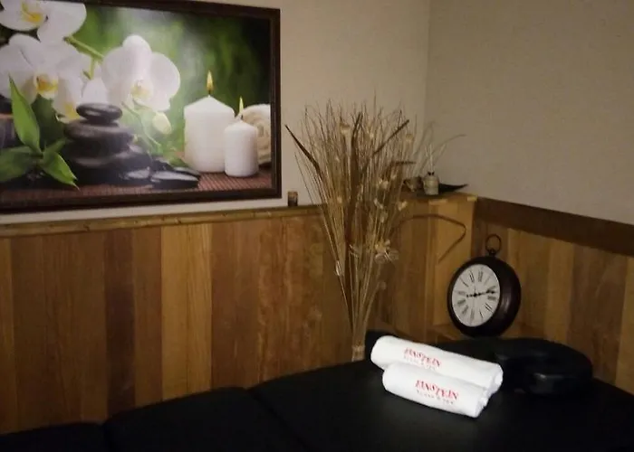 Einstein House & Marchevo