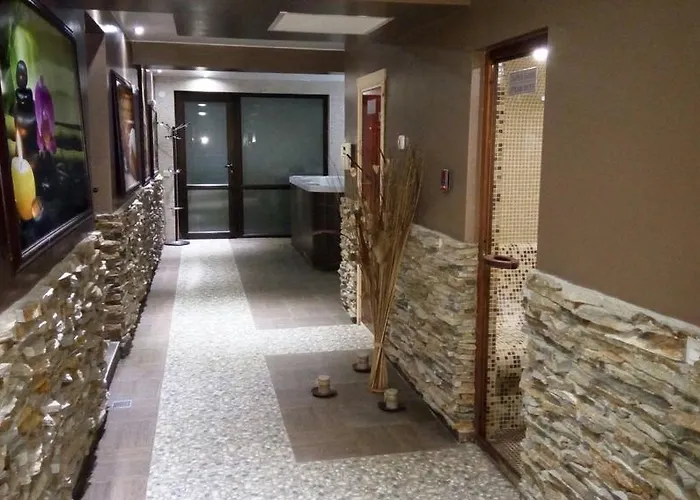 Maison d'hôtes Einstein House & Marchevo